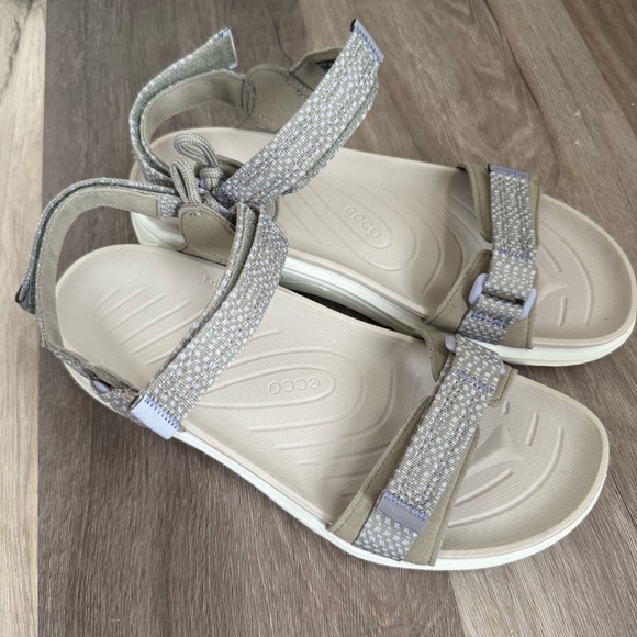 Like New Ecco X-Trinsic Vetiver Outdoor Casual Sandals - Picture 2 of 7